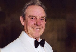 Derek M. Broadbent - composer and arranger Derek M. Broadbent - composer and arranger - Obrasso